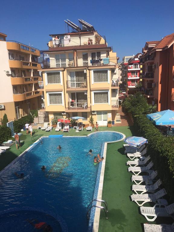 Salena Hotel Primorsko Bagian luar foto