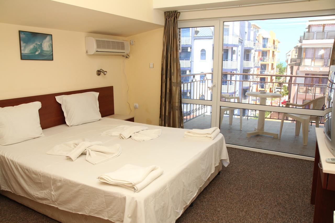 Salena Hotel Primorsko Bagian luar foto